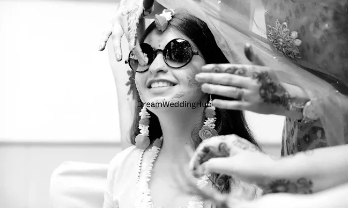 Bow  Gown Photos  Films